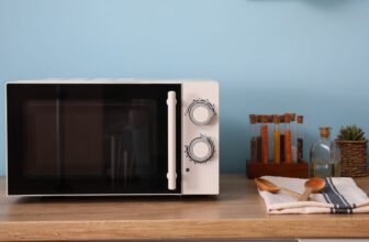 Comment choisir un micro-ondes en 2024
