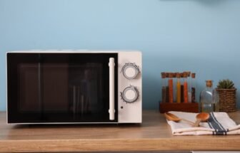 Comment Choisir Un Bon Micro-Ondes en 2024